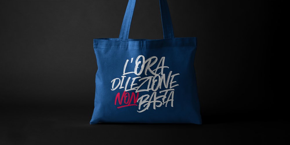 Ora_Di_Lezione_Non_Basta_Genau_Bag.jpg